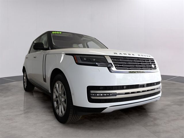 2023 Land Rover Range Rover SE Merriam KS