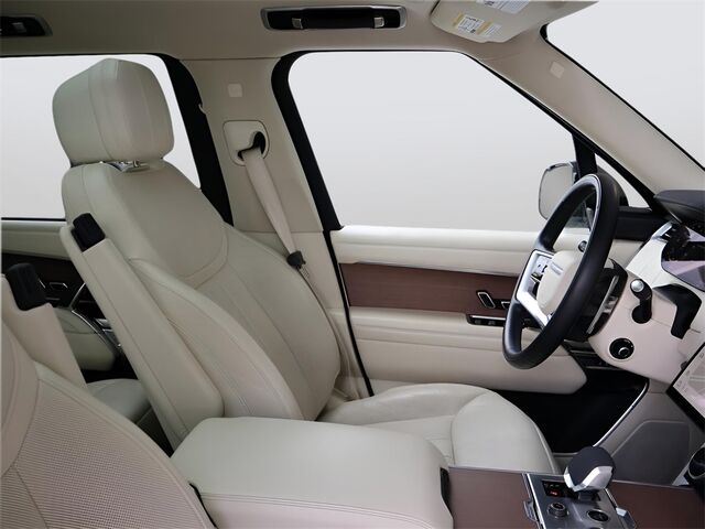 2023 Land Rover Range Rover SE Merriam KS