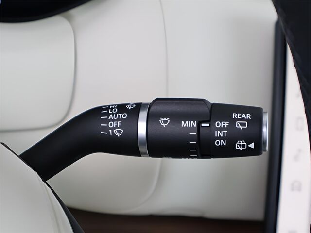 2023 Land Rover Range Rover SE Merriam KS