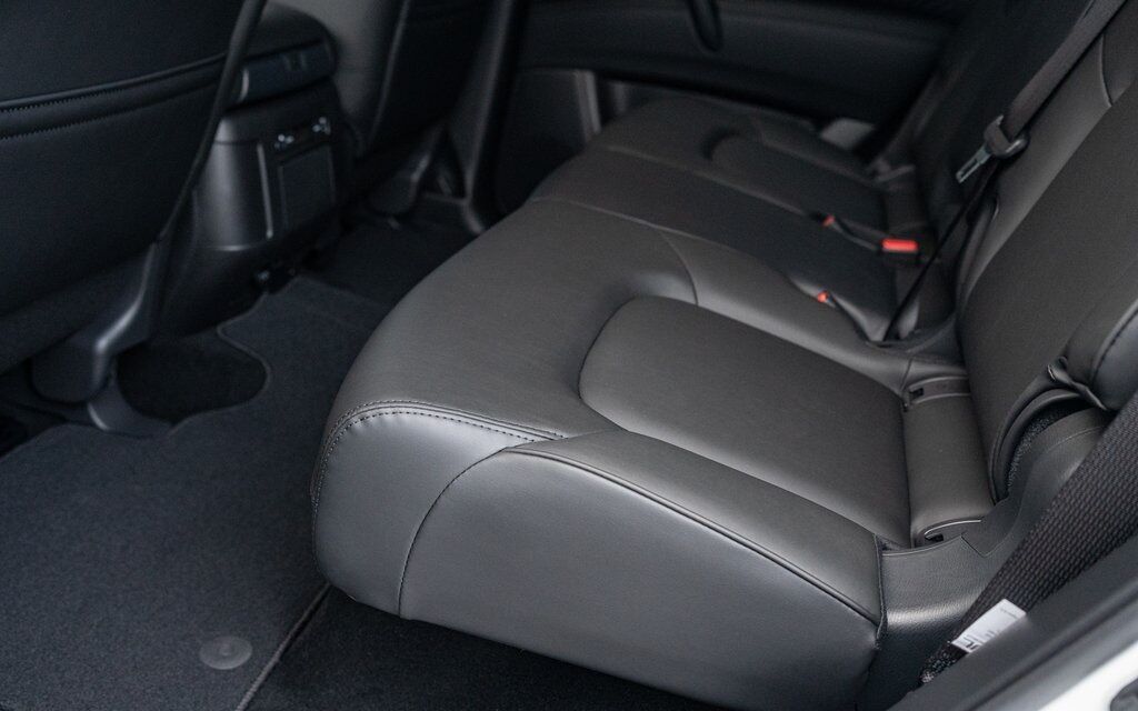 2023 Nissan Armada SV White Marsh MD