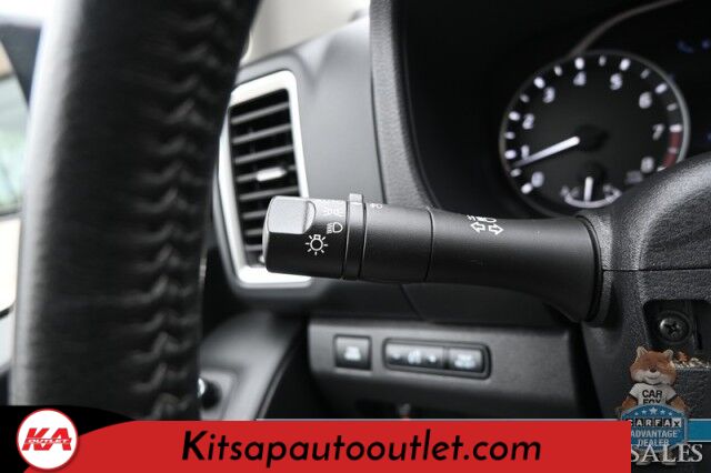2023 Nissan Frontier SV / 4X4 / Convenience & Tech Pkg / Crew Cab / Auto Start / Heated Cloth Seats & Steering Wheel / Adaptive Cruise / Lane Depart & Blind Spot / Apple CarPlay & Android Auto / Back Up Cam / Bed Liner / Tow Pkg Banglore