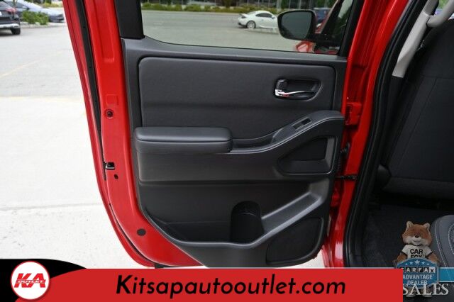 2023 Nissan Frontier SV / 4X4 / Convenience & Tech Pkg / Crew Cab / Auto Start / Heated Cloth Seats & Steering Wheel / Adaptive Cruise / Lane Depart & Blind Spot / Apple CarPlay & Android Auto / Back Up Cam / Bed Liner / Tow Pkg Banglore