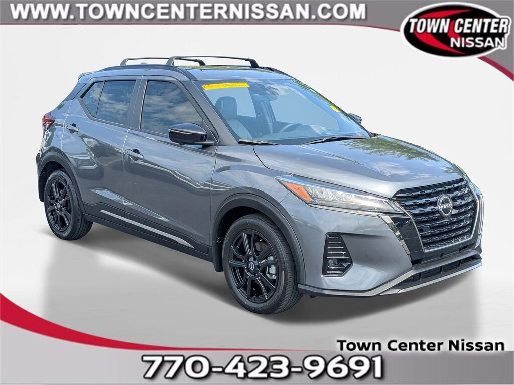 2023 Nissan Kicks SR