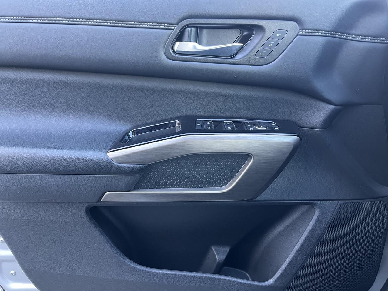 2023 Nissan Pathfinder Platinum Glen Burnie MD