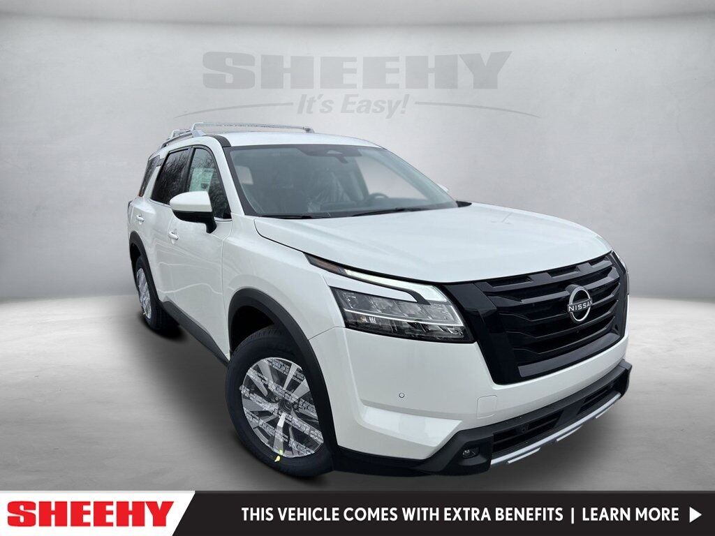 2023 Nissan Pathfinder SL