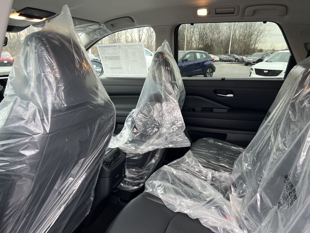 2023 Nissan Pathfinder SL White Marsh MD