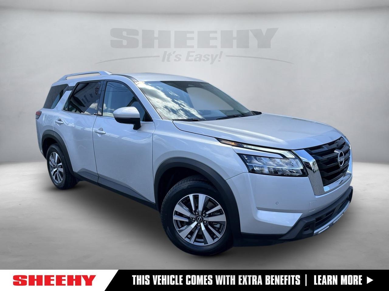 2023 Nissan Pathfinder SL