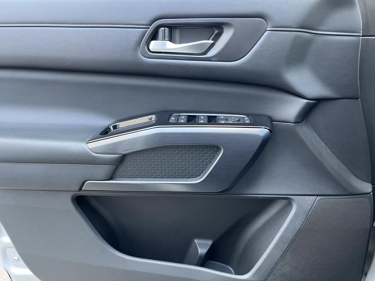 2023 Nissan Pathfinder SL Glen Burnie MD