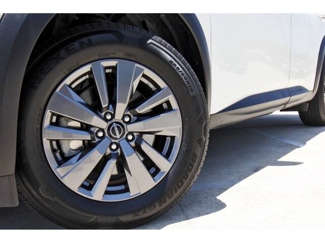 2023 Nissan Pathfinder SV