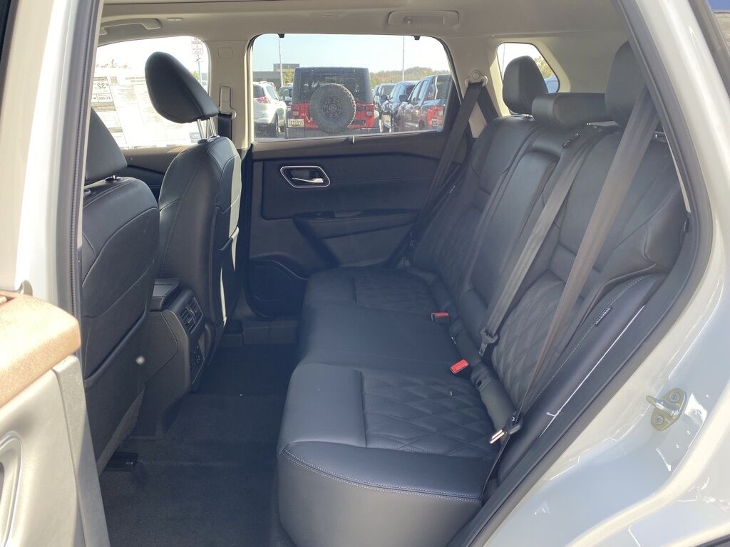 2023 Nissan Rogue Platinum White Marsh MD