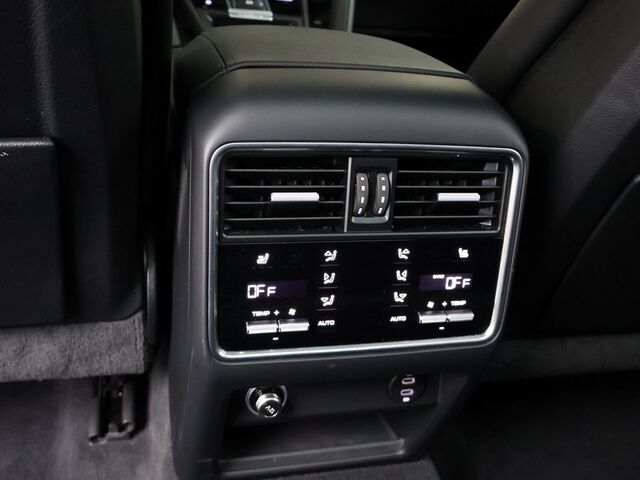2023 Porsche Cayenne S Merriam KS