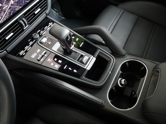 2023 Porsche Cayenne S Merriam KS