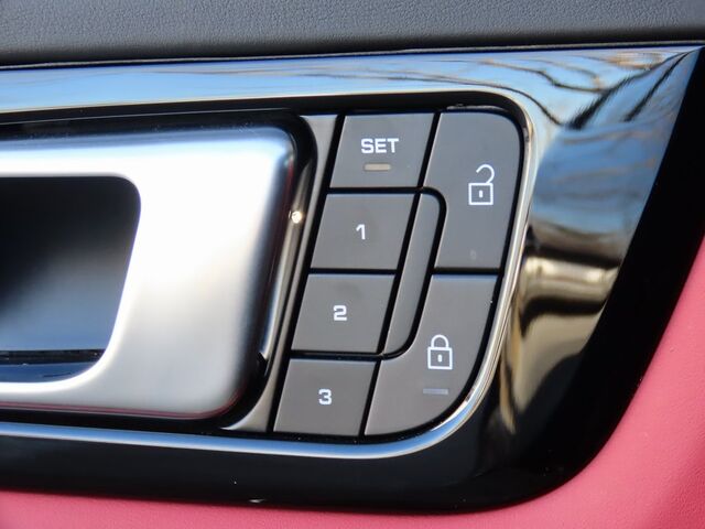 2023 Porsche Cayenne S Platinum Edition Merriam KS