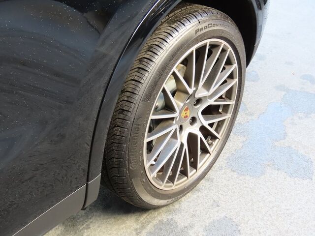 2023 Porsche Cayenne S Platinum Edition Merriam KS