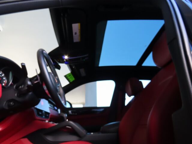 2023 Porsche Cayenne S Platinum Edition Merriam KS