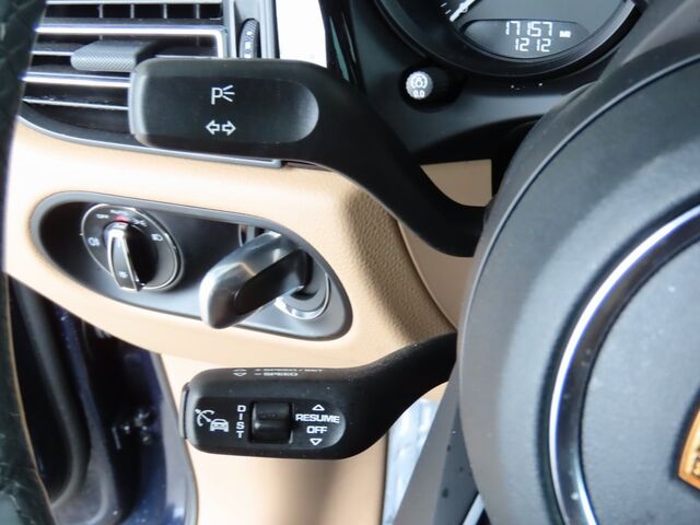 2023 Porsche Macan  Merriam KS