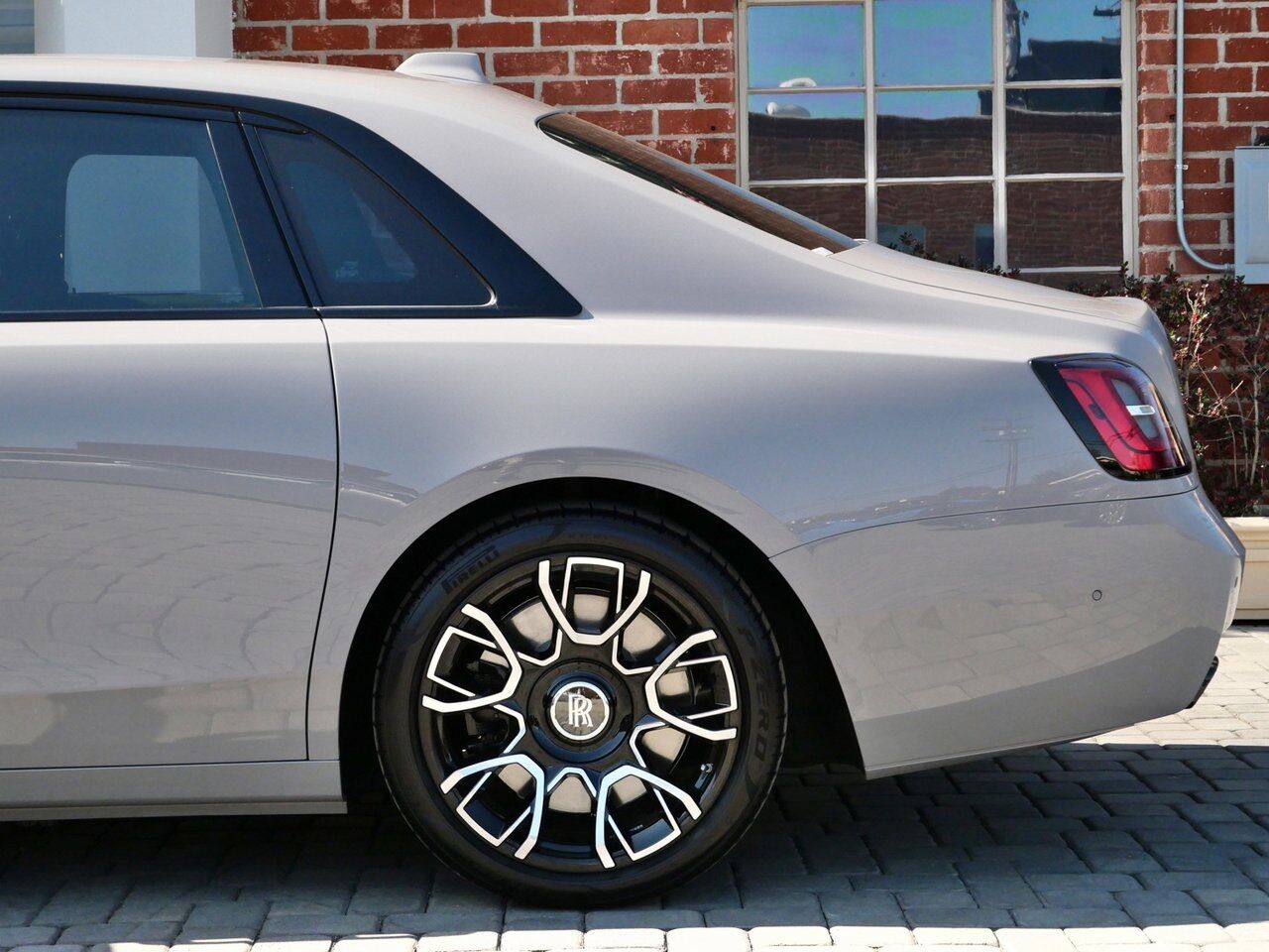 2023 Rolls-Royce Ghost Black Badge Black Badge Lawrence KS