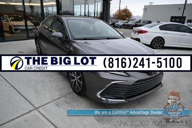 2023 Toyota Camry XLE / Cold Weather Pkg / Auto Start / Heated Leather Seats & Steering Wheel / Adaptive Cruise / Lane Depart & Blind Spot / Apple CarPlay & Android Auto / Back Up Camera / Keyless Entry & Start / 38 MPG / 1 Owner Banglore