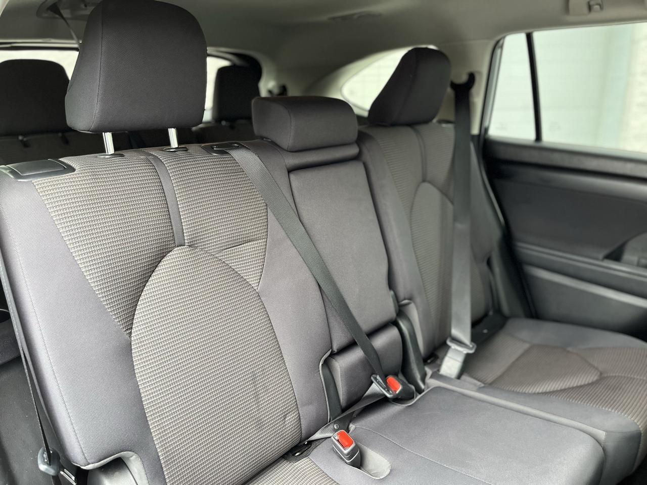 2023 Toyota Highlander LE Glen Burnie MD