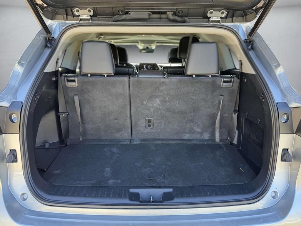 2023 Toyota Highlander XLE Fredericksburg VA