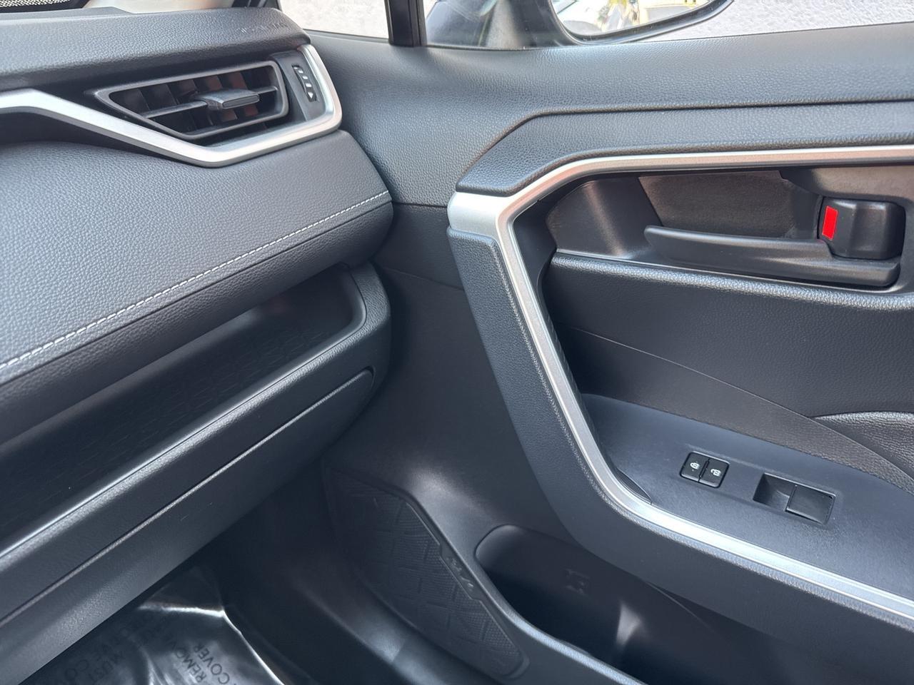 2023 Toyota RAV4 Hybrid LE Warrenton VA