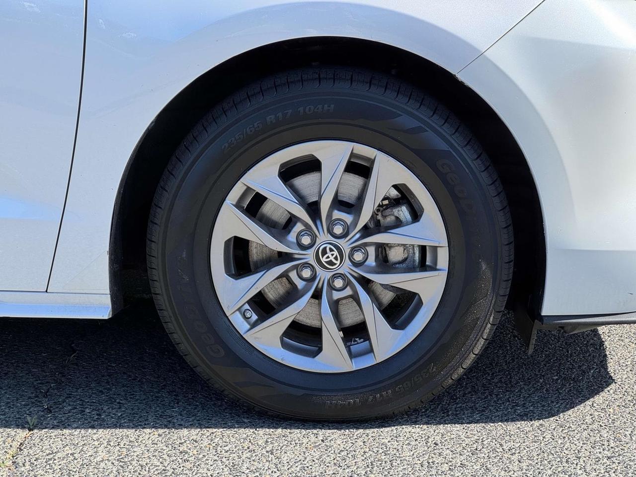 2023 Toyota Sienna XLE Fredericksburg VA