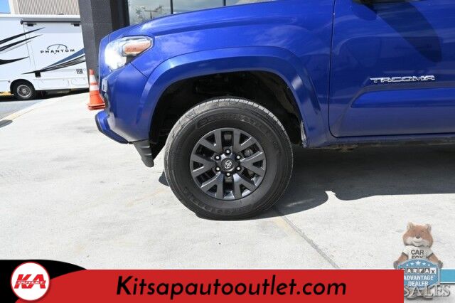 2023 Toyota Tacoma SR5 / 4X4 / Double Cab / Power Driver&apos;s Seat / Adaptive Cruise Control & Lane Departure Alert / Apple CarPlay & Android Auto / Back Up Camera / Keyless Entry & Start / Bed Liner / Tow Pkg / 22 MPG / 1-Owner Banglore