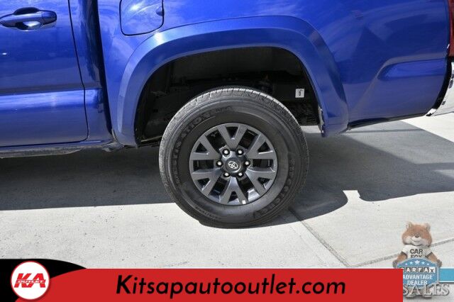 2023 Toyota Tacoma SR5 / 4X4 / Double Cab / Power Driver&apos;s Seat / Adaptive Cruise Control & Lane Departure Alert / Apple CarPlay & Android Auto / Back Up Camera / Keyless Entry & Start / Bed Liner / Tow Pkg / 22 MPG / 1-Owner Banglore