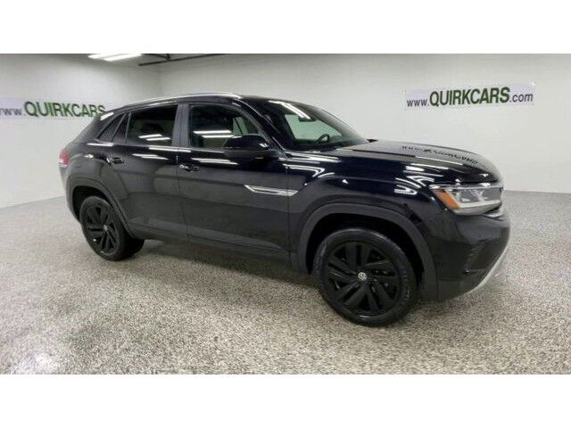 2023 Volkswagen Atlas Cross Sport SE with Technology Manchester NH