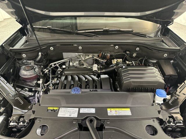 2023 Volkswagen Atlas V6 SE with Technology with 4MOTION&Acirc;&reg; Braintree MA