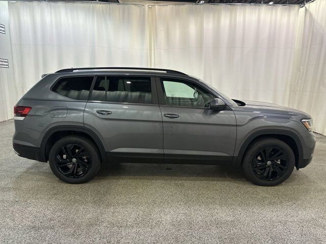 2023 Volkswagen Atlas V6 SE with Technology with 4MOTION&Acirc;&reg; Braintree MA