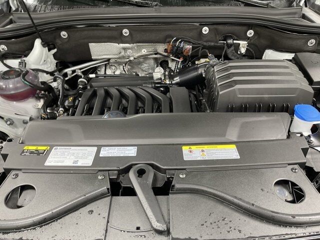 2023 Volkswagen Atlas V6 SE with Technology with 4MOTION&Acirc;&reg; Manchester NH