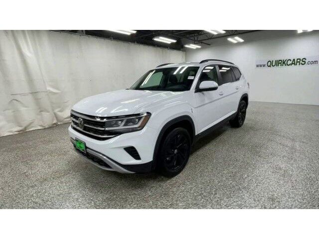 2023 Volkswagen Atlas V6 SE with Technology with 4MOTION&Acirc;&reg; Manchester NH