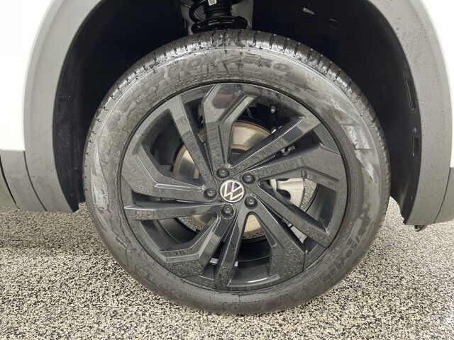 2023 Volkswagen Atlas V6 SE with Technology with 4MOTION&Acirc;&reg; Manchester NH