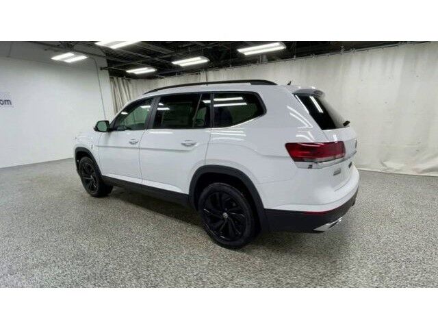 2023 Volkswagen Atlas V6 SE with Technology with 4MOTION&Acirc;&reg; Manchester NH