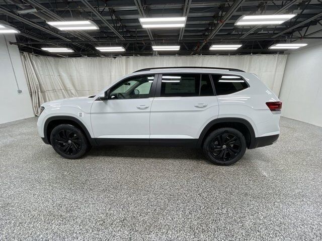 2023 Volkswagen Atlas V6 SE with Technology with 4MOTION&Acirc;&reg; Manchester NH