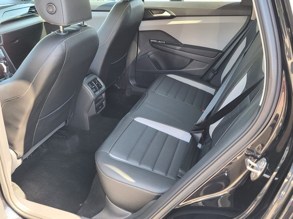 2023 Volkswagen Taos 1.5T SEL Springfield VA