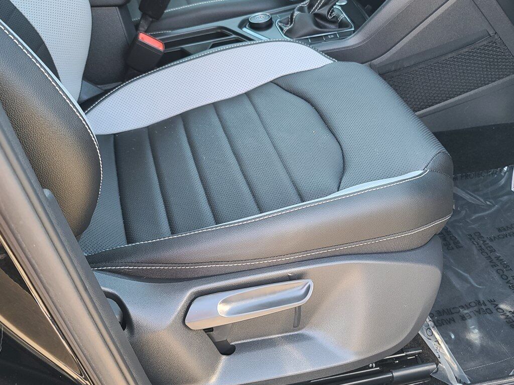 2023 Volkswagen Taos 1.5T SEL Springfield VA