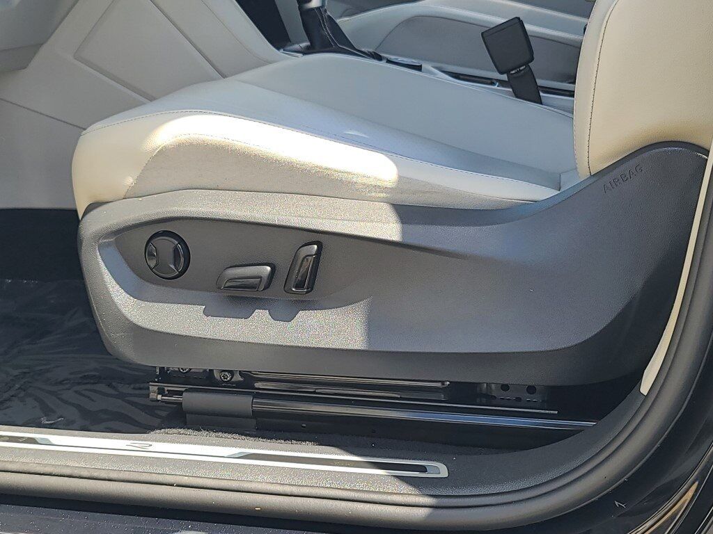 2023 Volkswagen Tiguan 2.0T SE R-Line Black Springfield VA