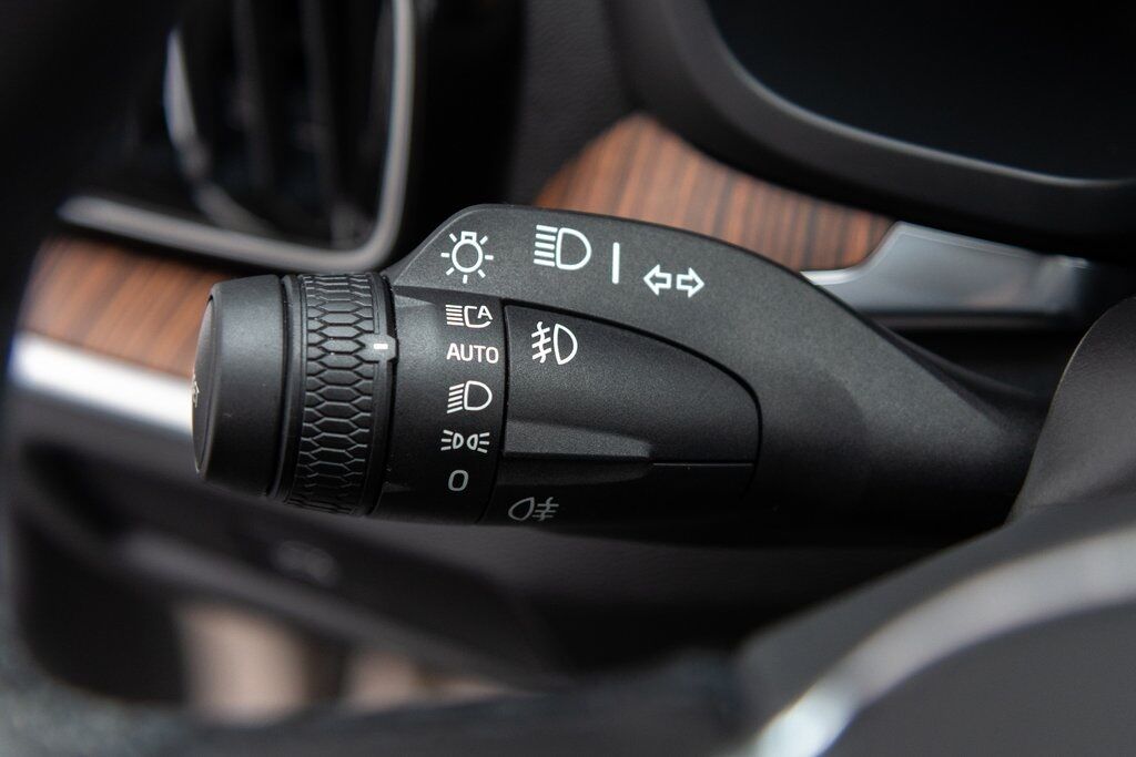 2023 Volvo S60 B5 Plus Dark Theme Kenosha WI