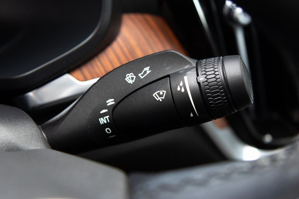 2023 Volvo S60 B5 Plus Dark Theme Kenosha WI