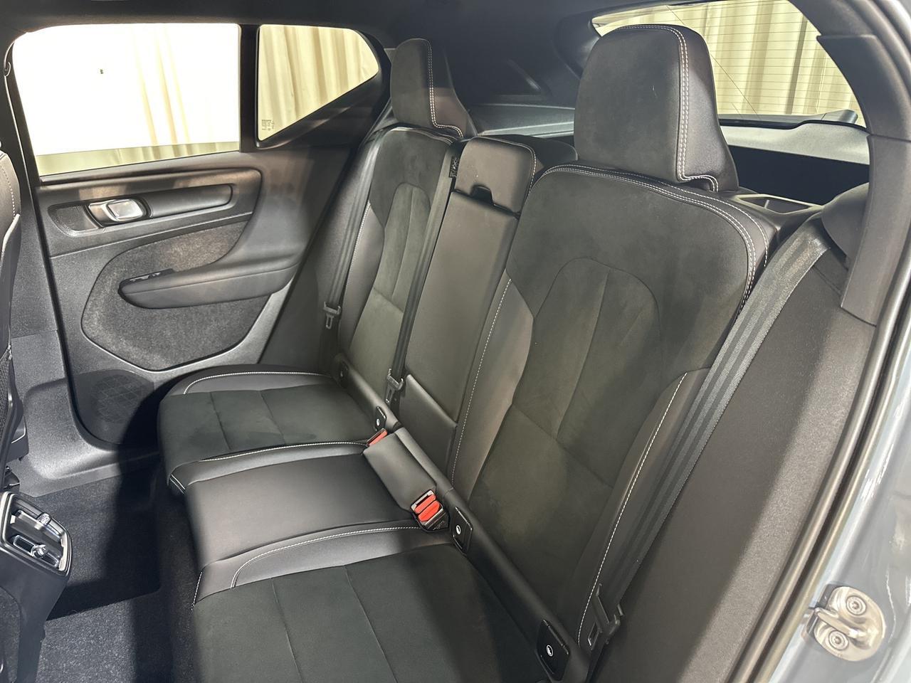 2023 Volvo XC40 B5 Plus Dark Theme Annapolis MD