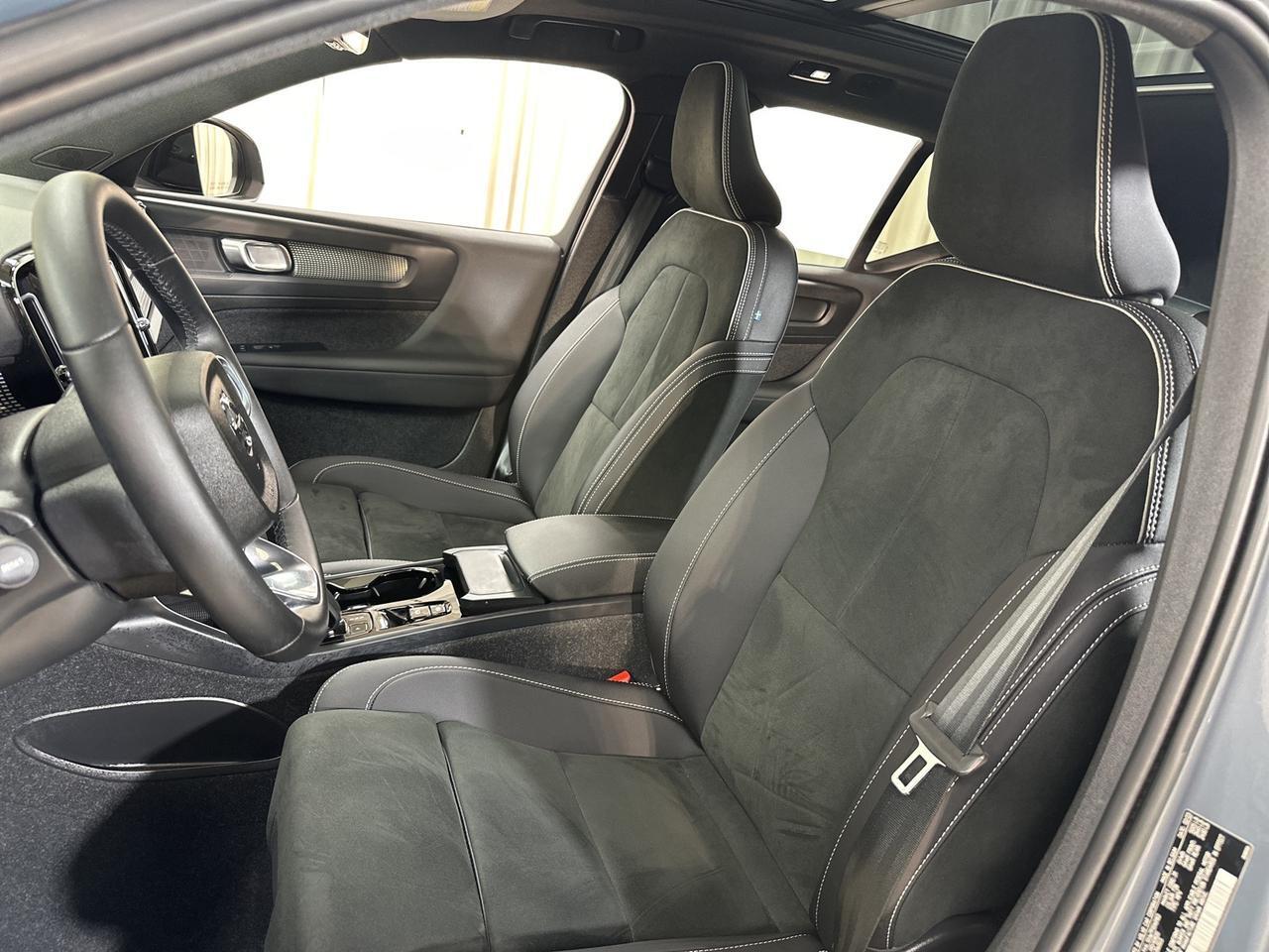 2023 Volvo XC40 B5 Plus Dark Theme Annapolis MD