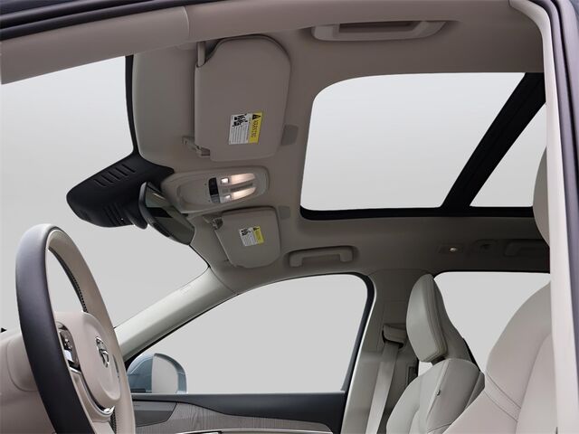 2023 Volvo XC90 Recharge Plug-In Hybrid T8 Plus 6 Passenger Merriam KS