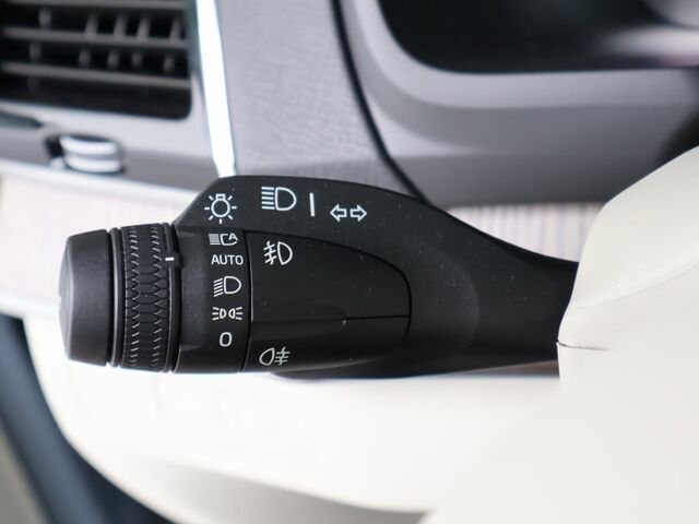 2023 Volvo XC90 Recharge Plug-In Hybrid T8 Plus 6 Passenger Merriam KS