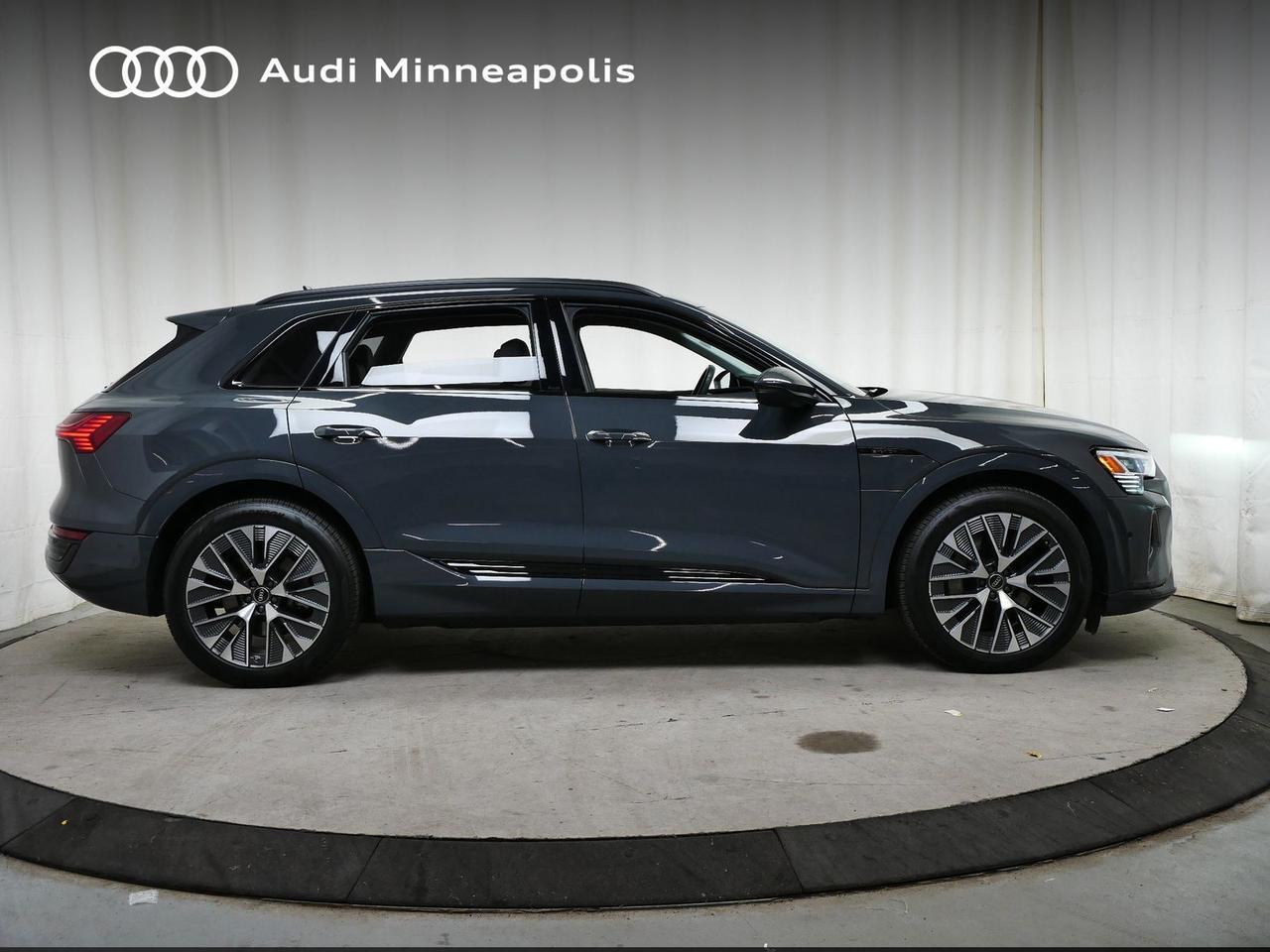 2024 Audi Q8 e-tron Premium Plus Oak Ridge TN