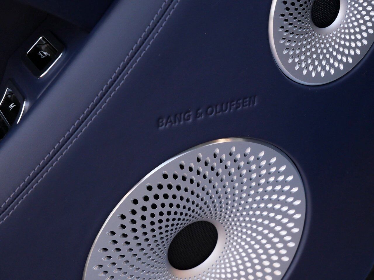 2024 Bentley Bentayga Azure Lawrence KS