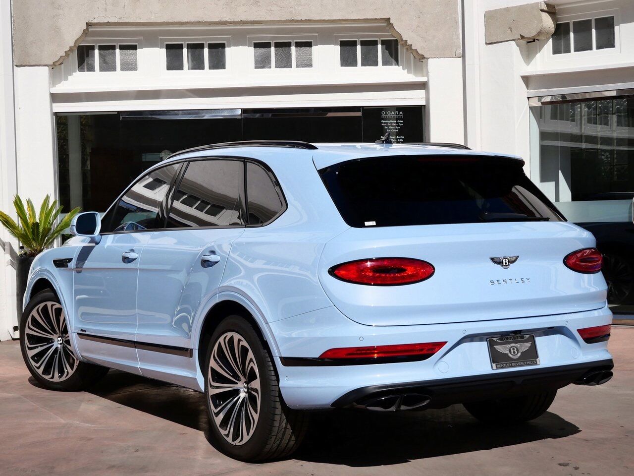 2024 Bentley Bentayga Azure