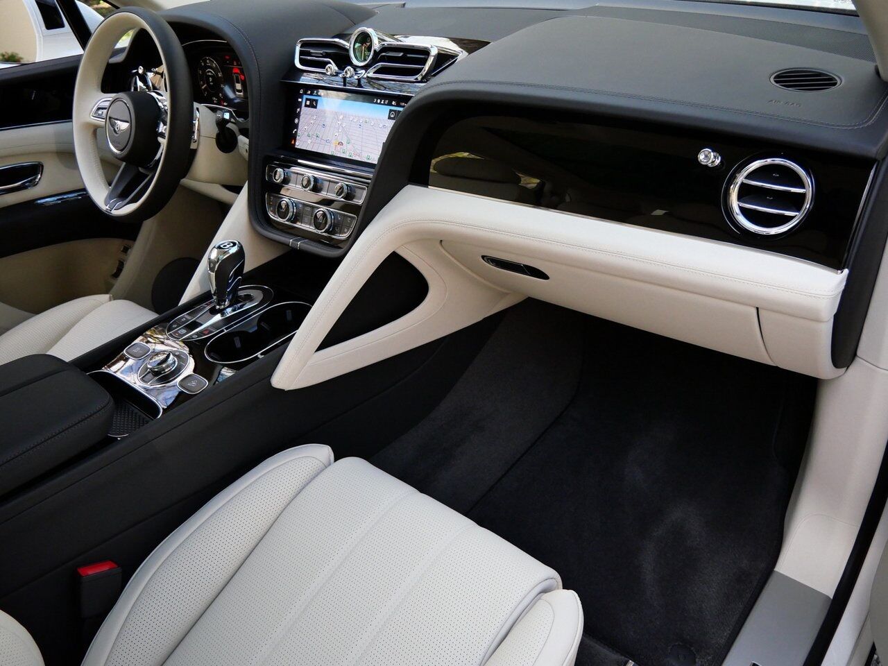 2024 Bentley Bentayga EWB Lawrence KS