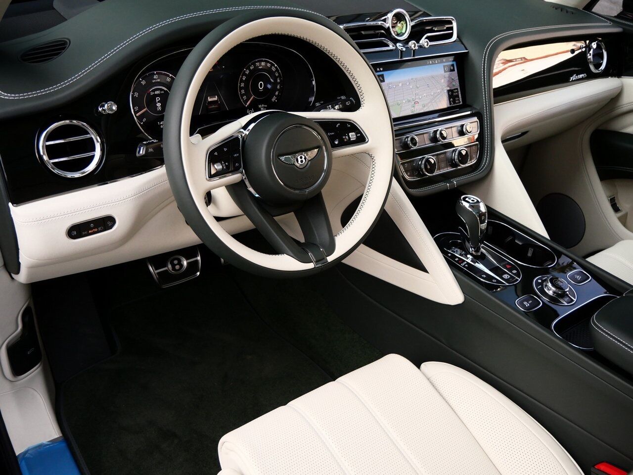 2024 Bentley Bentayga EWB Azure Lawrence KS